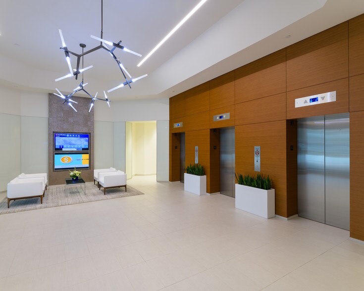 More Photos Of 3379 Peachtree Rd NE, Atlanta Coworking Space