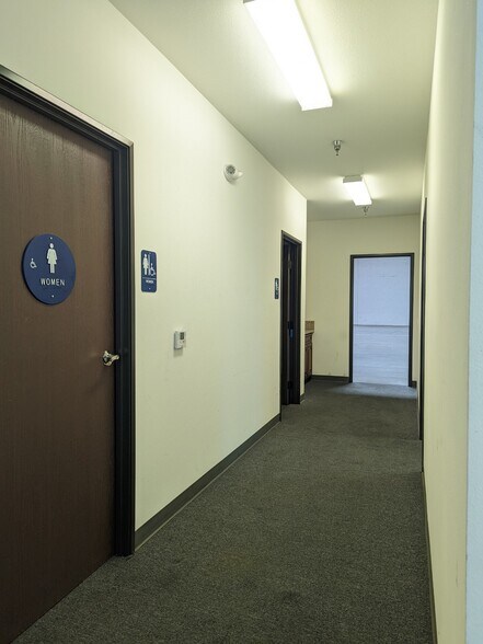 More Photos Of 4730 Littlejohn St, Baldwin Park Warehouse For Lease