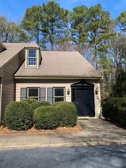 More Photos Of 1029-1057 Dresser Ct, Raleigh Office For Sale