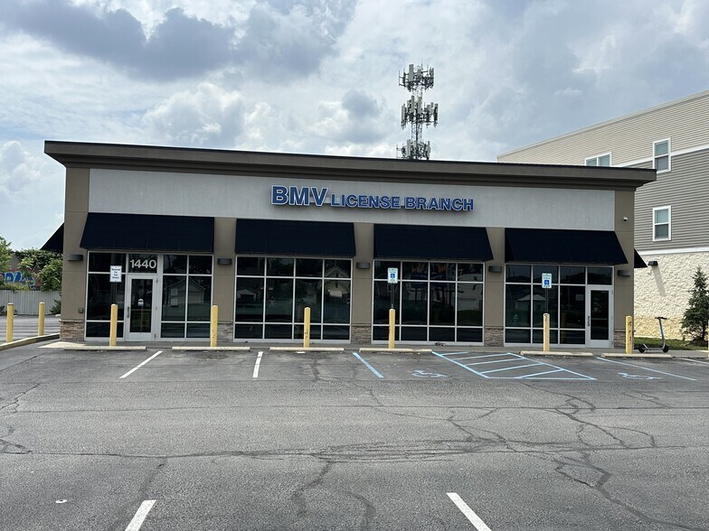 More Photos Of 1440 Madison Ave, Indianapolis Freestanding For Lease