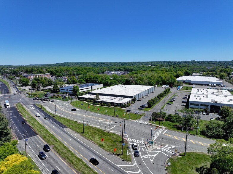 More Photos Of 140-142 Clinton Rd, Fairfield Warehouse For Lease