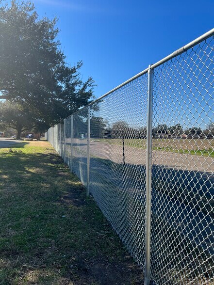 More Photos Of 9009 Boone Rd, Houston Assisted Living For Lease