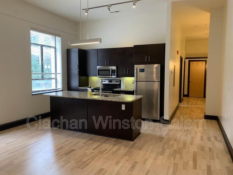 More Photos Of 50 W 4th St, Winston-Salem Apartments For Lease