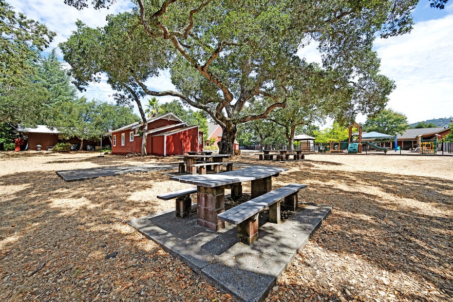 More Photos Of 4930 Newanga Ave, Santa Rosa Religious Facility For Sale