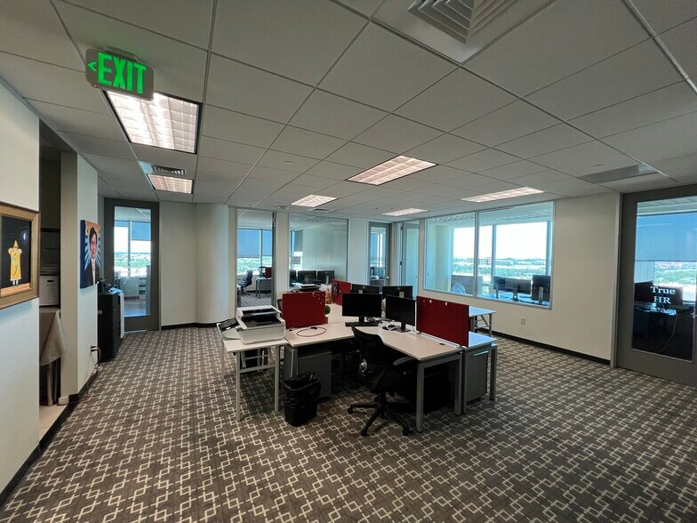 More Photos Of 9999 Bellaire Blvd, Houston Medical For Sale