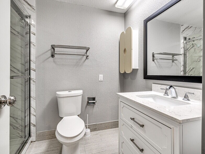 More Photos Of 3211 S 79th East Ave, Tulsa Apartments For Sale
