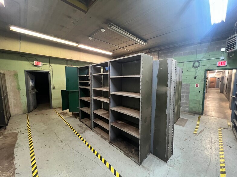 More Photos Of 4900 Ondura Dr, Fredericksburg Warehouse For Lease