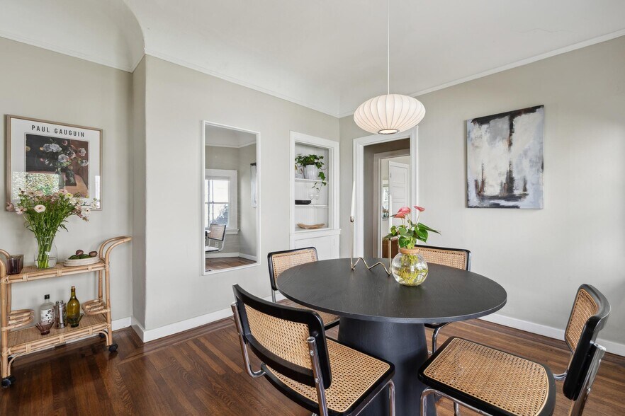 More Photos Of 449 37th St, Oakland Apartments For Sale