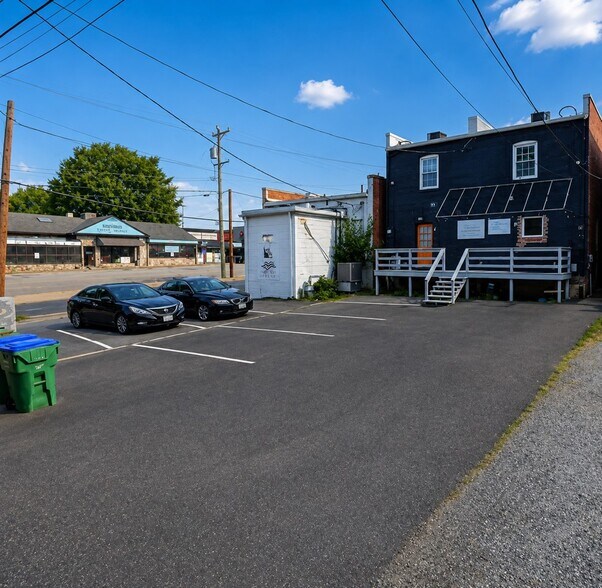 More Photos Of 3463-3465 W Cary St, Richmond Office For Lease