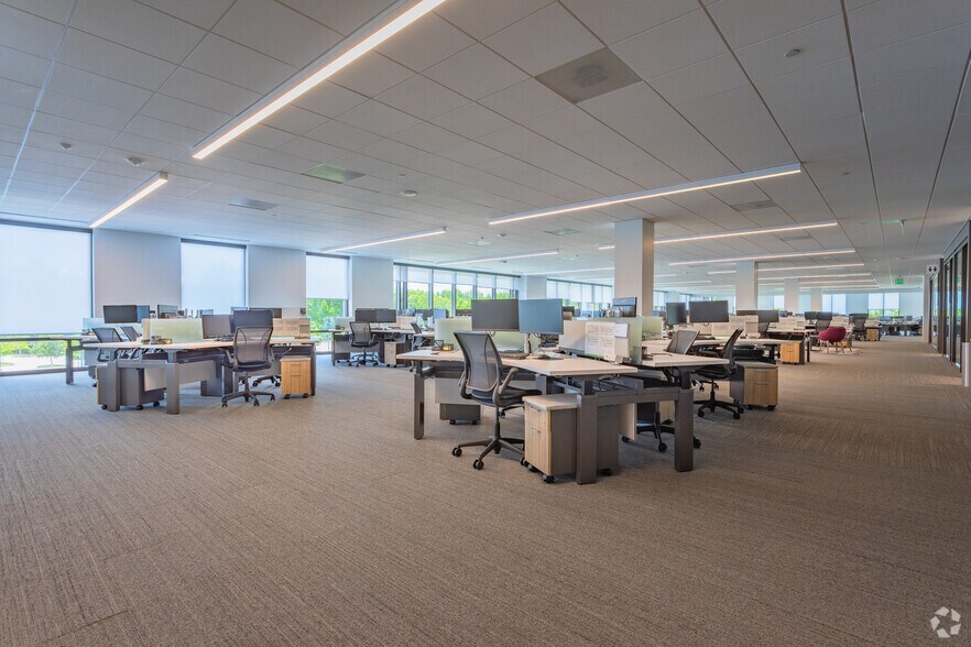 More Photos Of 65 Fairchild St, Charleston Office For Lease