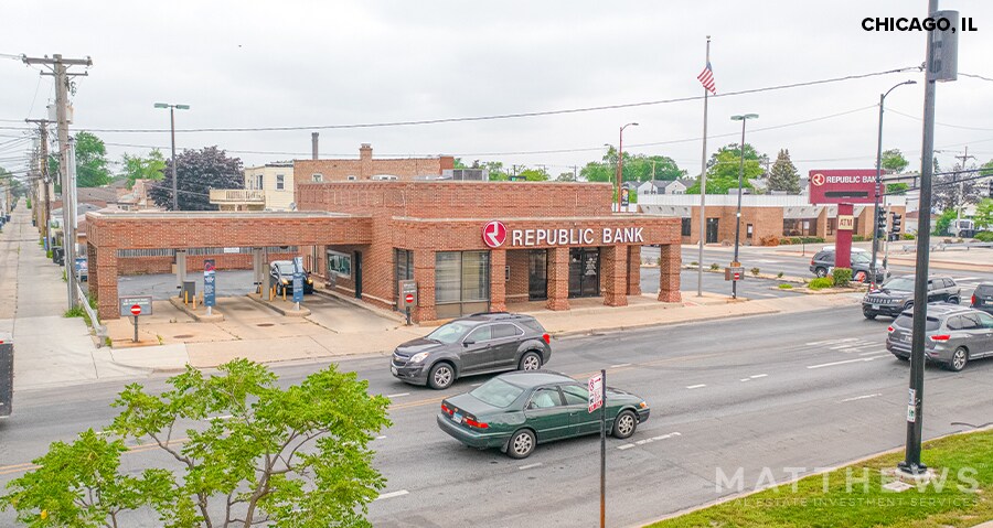 Primary Photo Of 6400 W Diversey Ave, Elmwood Park Bank For Sale