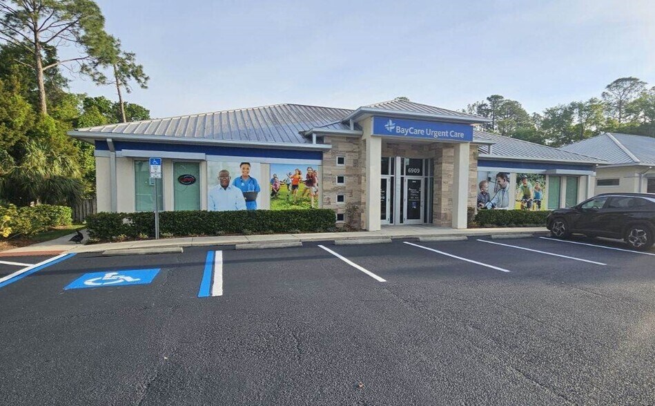 More Photos Of 6909-6911 W Waters Ave, Tampa Medical For Sale