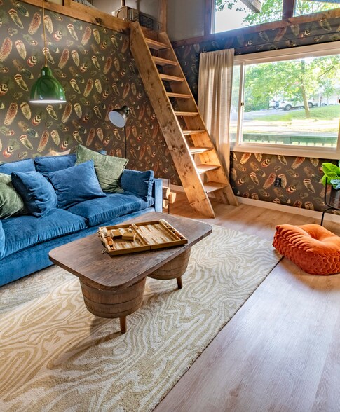 More Photos Of 94 Route 7, New Ashford Hotel For Sale