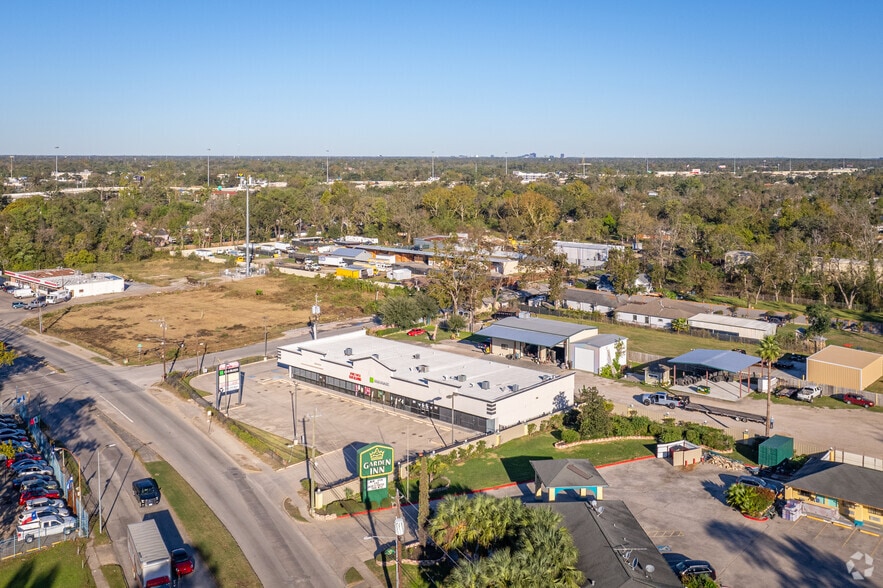 More Photos Of 4217 Tidwell Rd, Houston Storefront For Sale