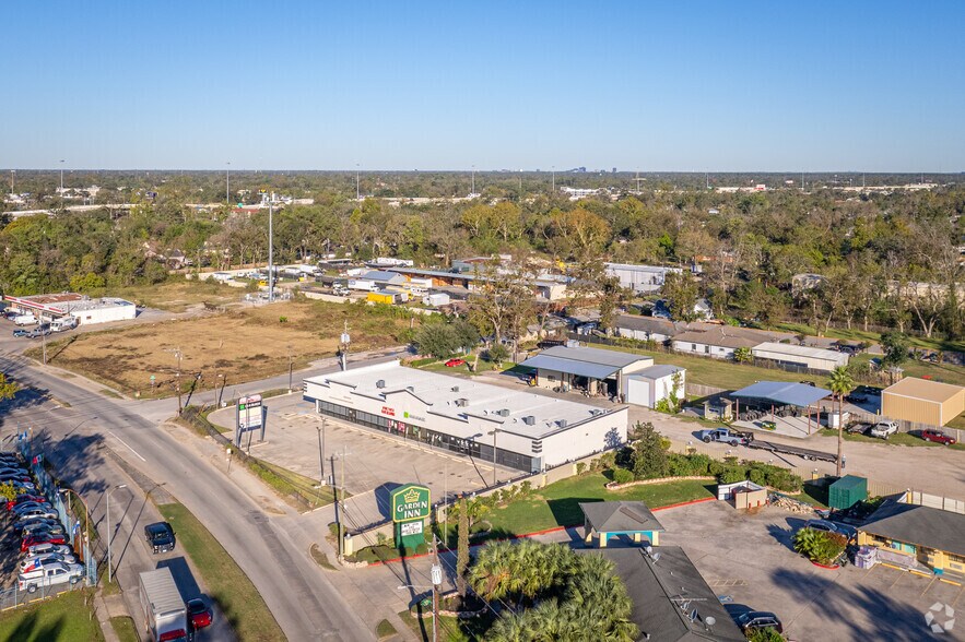 More Photos Of 4217 Tidwell Rd, Houston Unknown For Lease