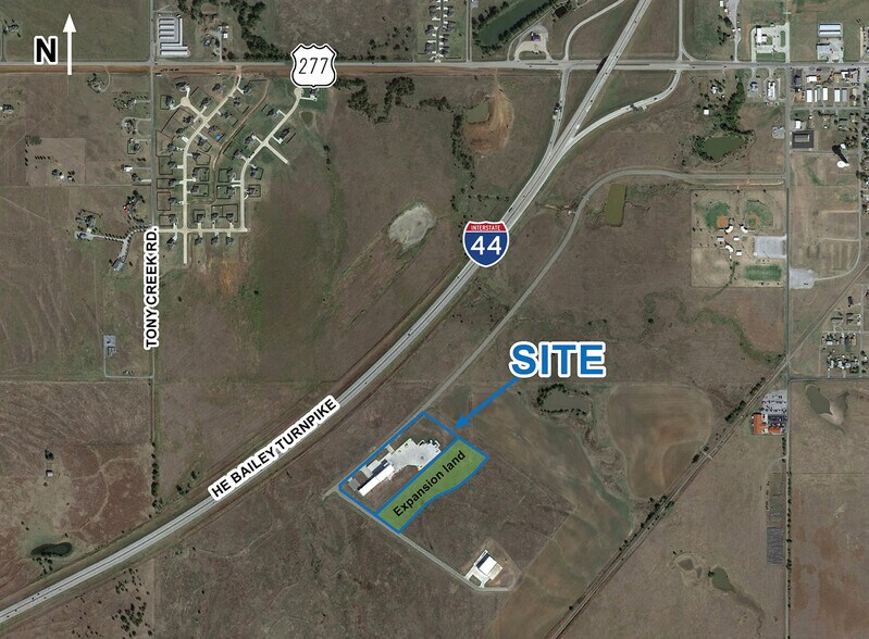 More Photos Of 200 Industrial Blvd, Elgin Manufacturing For Sale