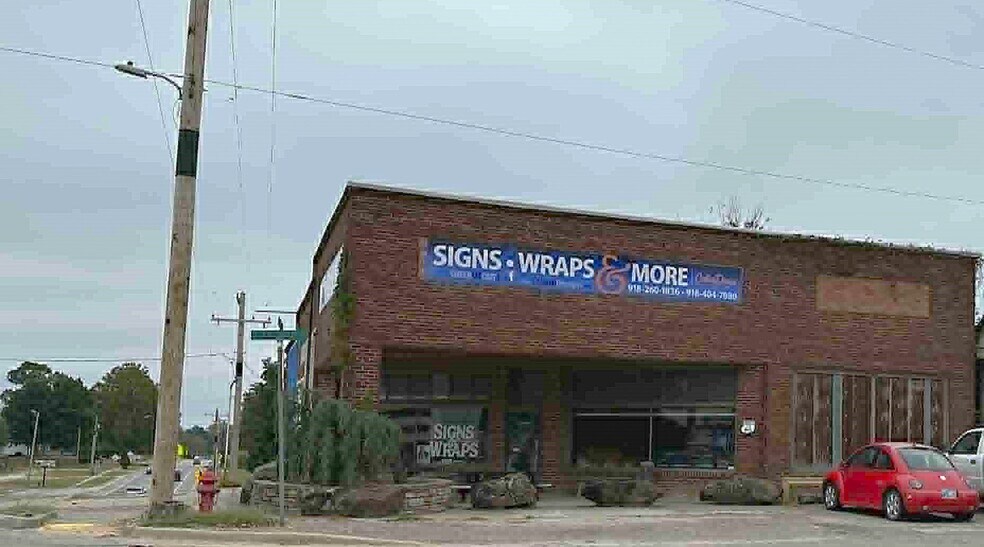 More Photos Of 523 2nd St, Calvin Storefront For Sale