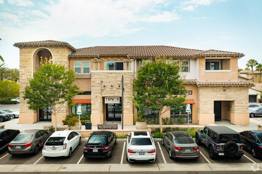 More Photos Of 211 Village Commons Blvd, Camarillo Storefront Retail Residential For Sale