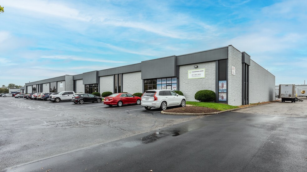 More Photos Of 7148-7208 E 86th St, Indianapolis Light Distribution For Lease