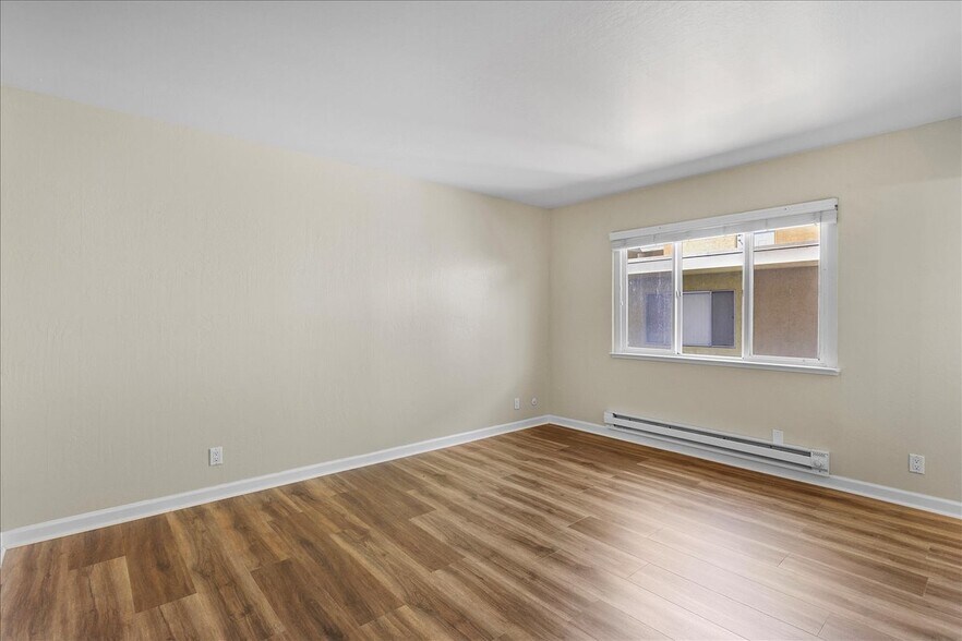 More Photos Of 561 Oakland Ave, Oakland Apartments For Sale