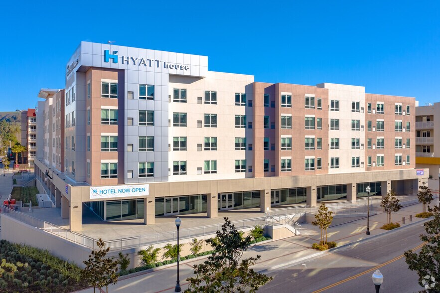 Primary Photo Of 2200 Trojan Way, Los Angeles Hotel For Lease