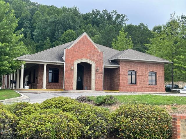 More Photos Of 2723 Pelham Pky, Pelham Bank For Sale