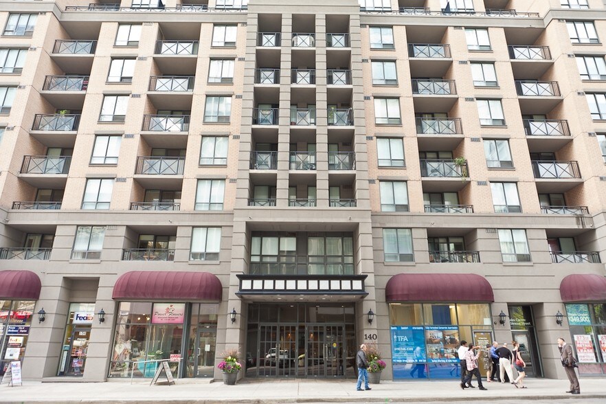 More Photos Of 140 Simcoe St, Toronto Apartments For Lease
