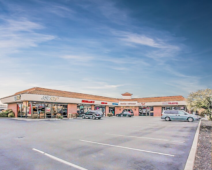 More Photos Of 2147-2159 N Texas St, Fairfield Restaurant For Lease