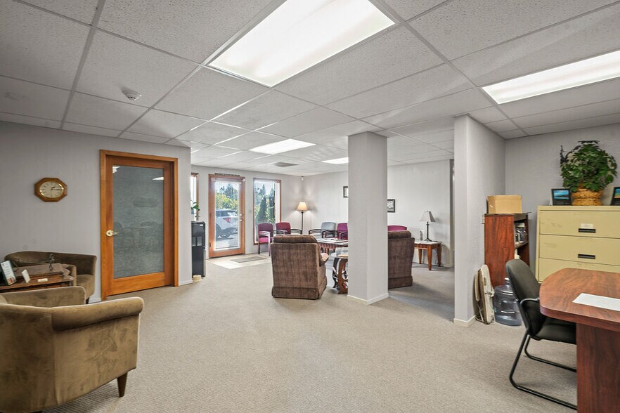 More Photos Of 2828 Easy St, Placerville Office For Lease