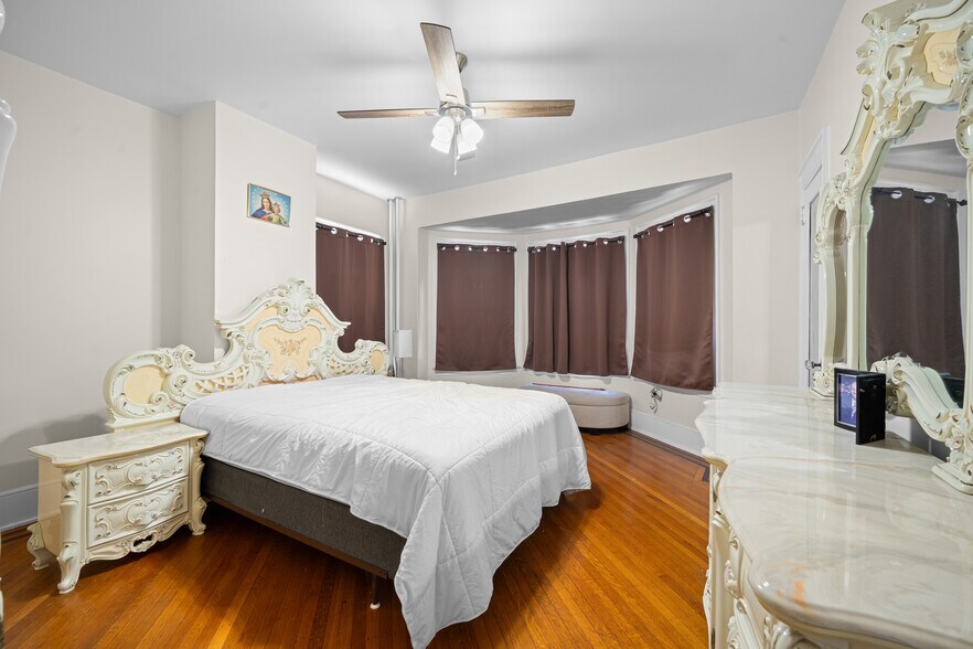 More Photos Of 2746 John F Kennedy Blvd, Jersey City Office For Sale