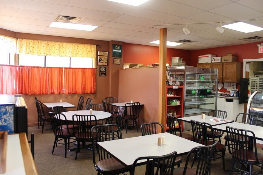 More Photos Of 511 E Main St, Saint Henry Freestanding For Sale