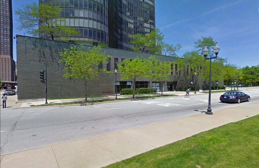 More Photos Of 505 N Lake Shore Dr, Chicago Apartments For Lease