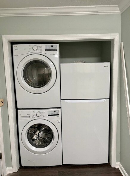 More Photos Of 1-5 Badger Ct, Greenville Apartments For Sale