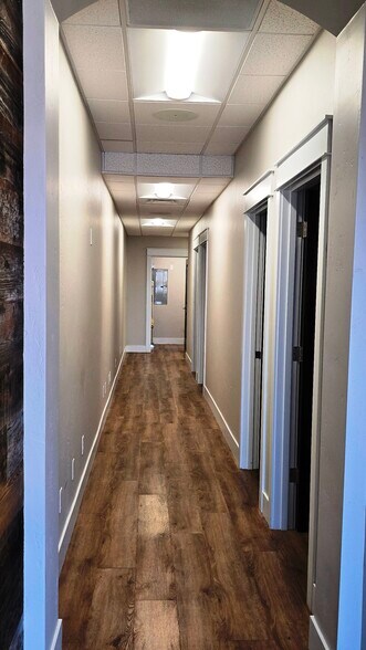 More Photos Of 2573 Campus Dr, Klamath Falls General Retail For Lease