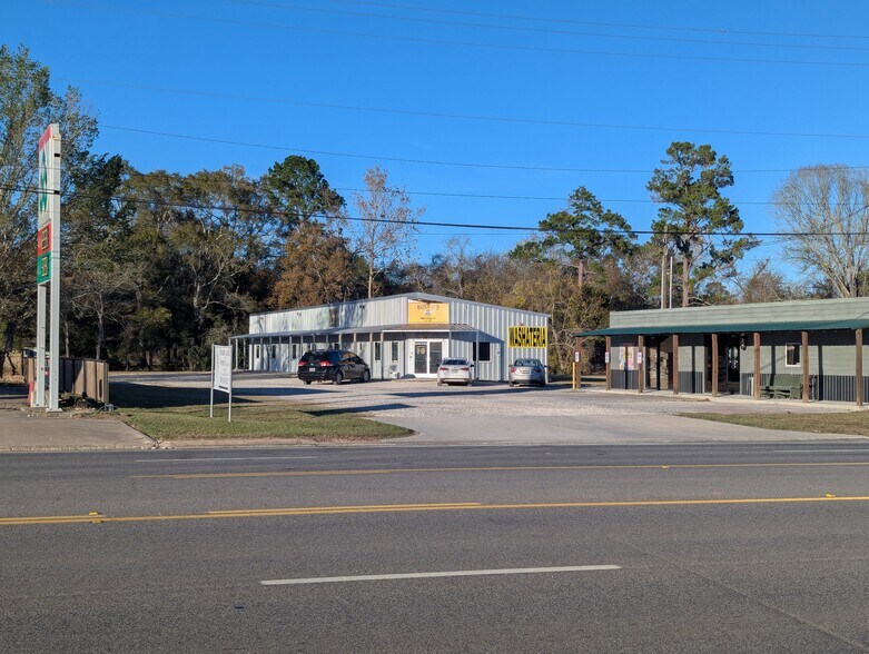More Photos Of 660 Highway 105 E, Sour Lake General Retail For Lease