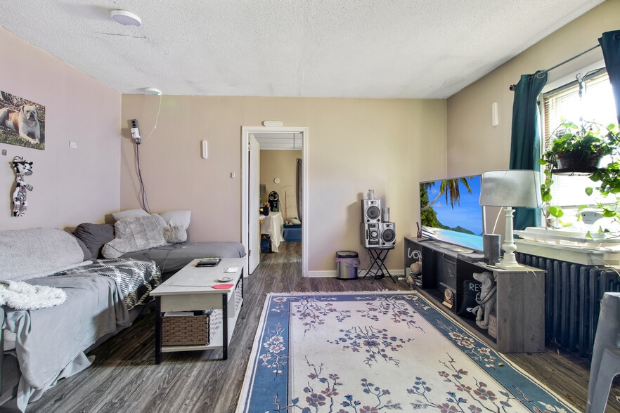 More Photos Of 6980 Nash Rd, North Tonawanda Apartments For Sale