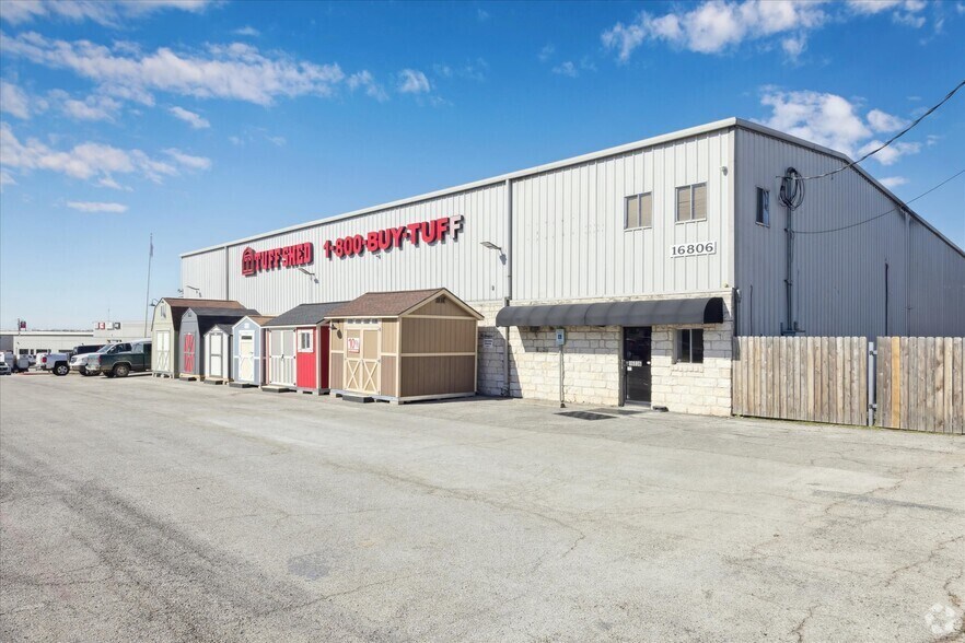 More Photos Of 16806 I-35 S, Buda Showroom For Lease