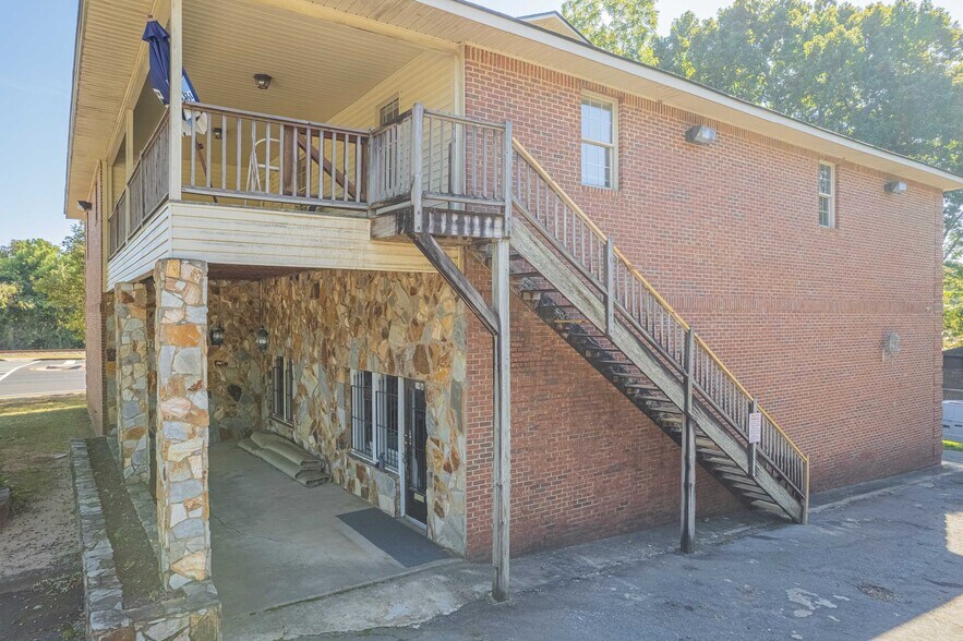 More Photos Of 19 Glenn Carrie Rd, Hull Office For Sale