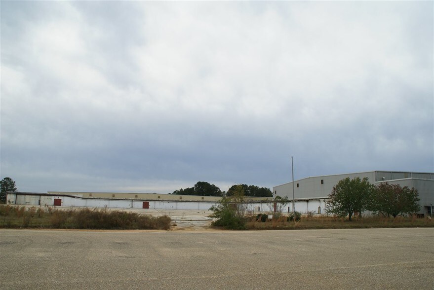 More Photos Of 2251 Old Curtis Rd, Elba Warehouse For Sale