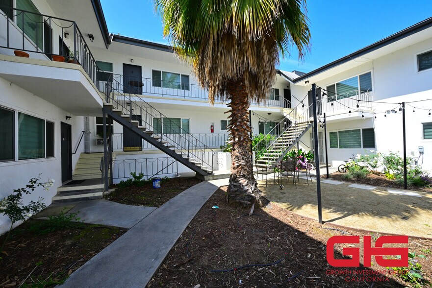 More Photos Of 1063 Justin Ave, Glendale Apartments For Sale