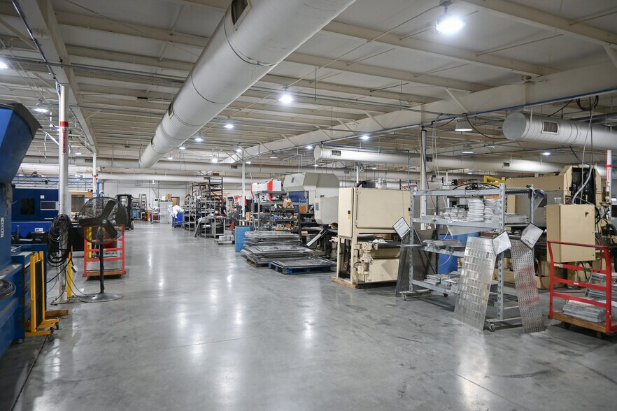 More Photos Of 144 Jetplex Ln, Madison Warehouse For Sale