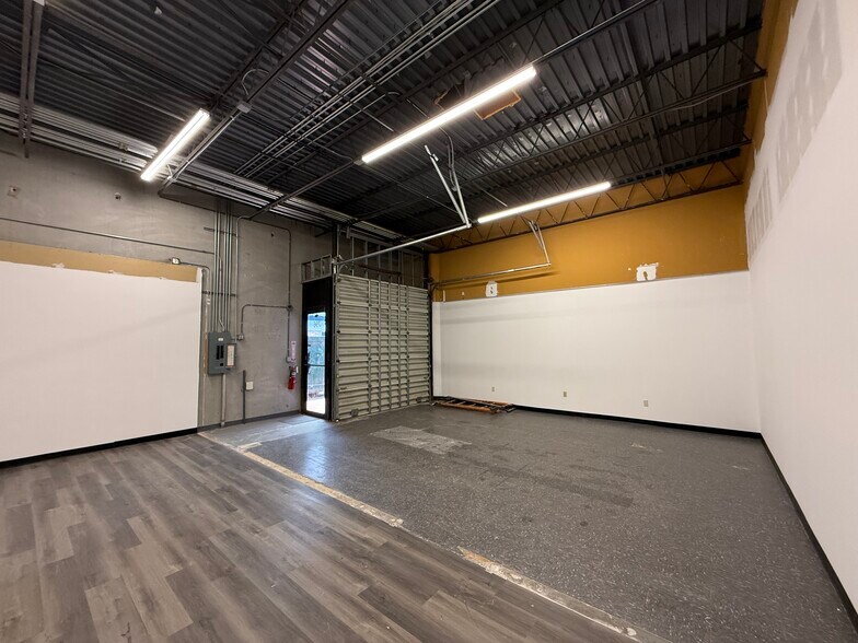 More Photos Of 776-858 S Military Trl, Deerfield Beach Research And Development For Lease