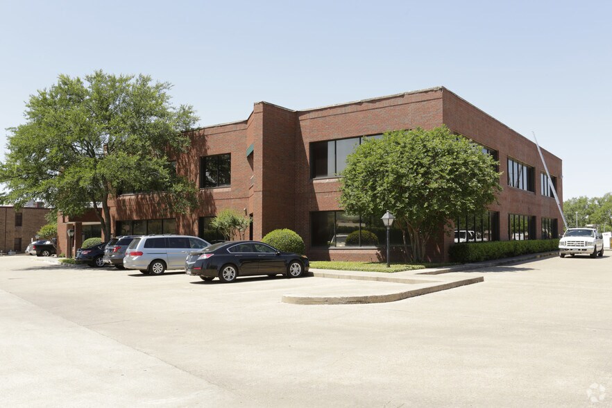 More Photos Of 14465 Webb Chapel Rd, Farmers Branch Office For Lease
