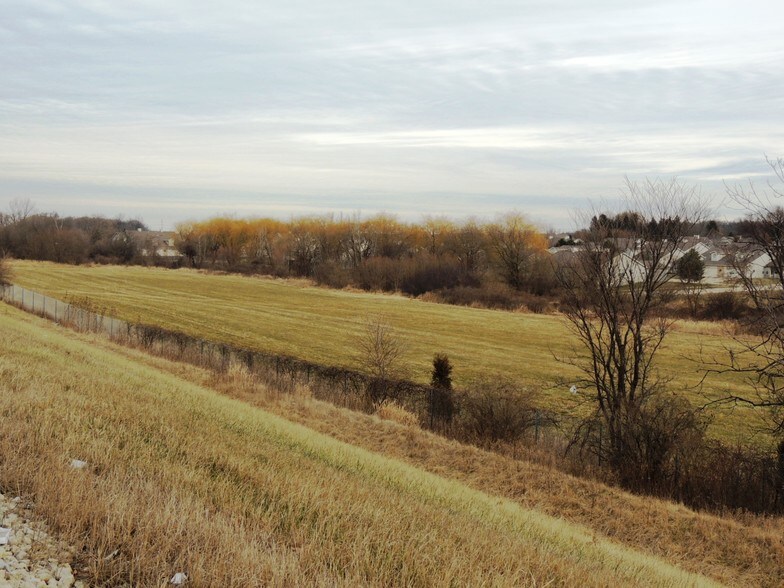 More Photos Of 7900 Brixham Rd, Rockford Land For Sale