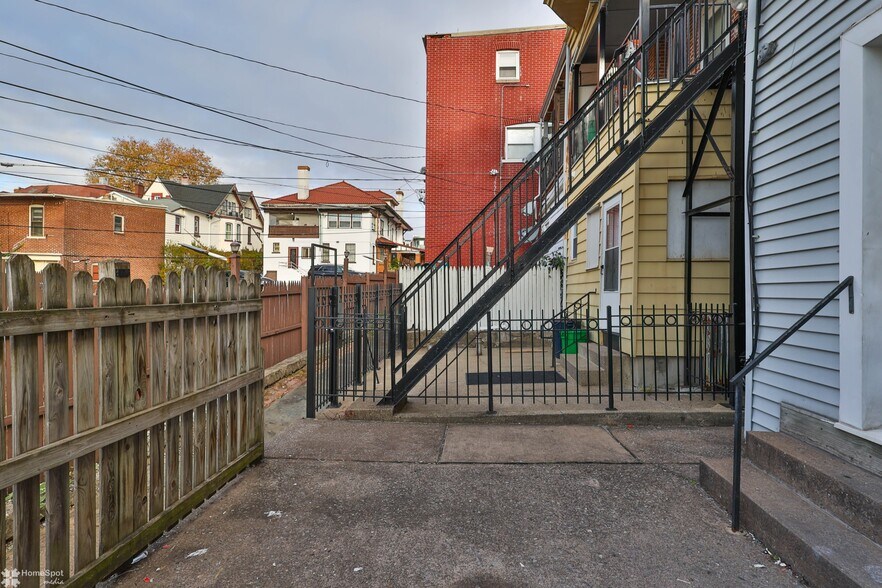 More Photos Of 22 S 13th St, Allentown Apartments For Sale