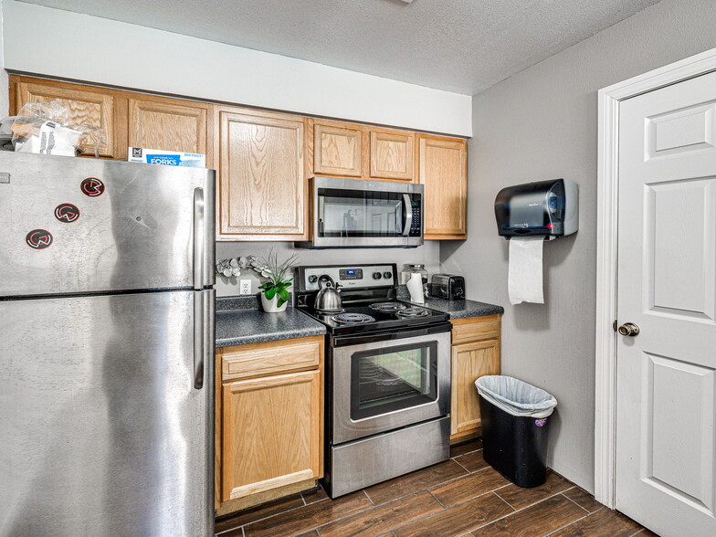More Photos Of 2302 S 137th East Ave, Tulsa Apartments For Sale