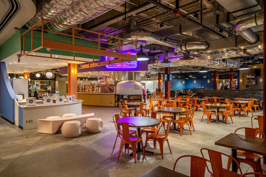 More Photos Of 671 N Glebe Rd, Arlington Office For Lease