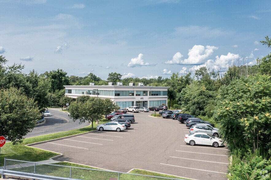 More Photos Of 495 Hawley Ln, Stratford Medical For Lease