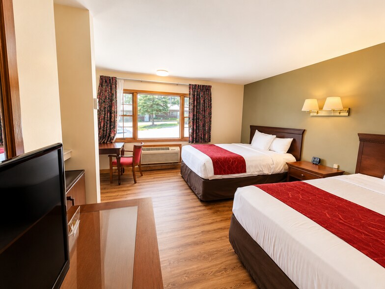 More Photos Of 1545 Us-9, Lake George Hotel For Sale