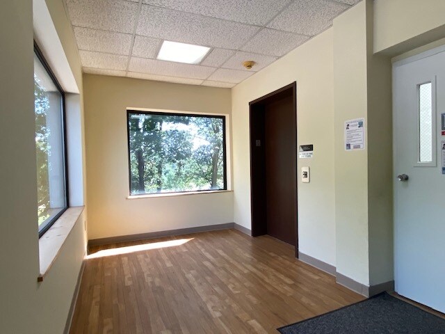 More Photos Of 2751 Dixwell Ave, Hamden Office For Lease